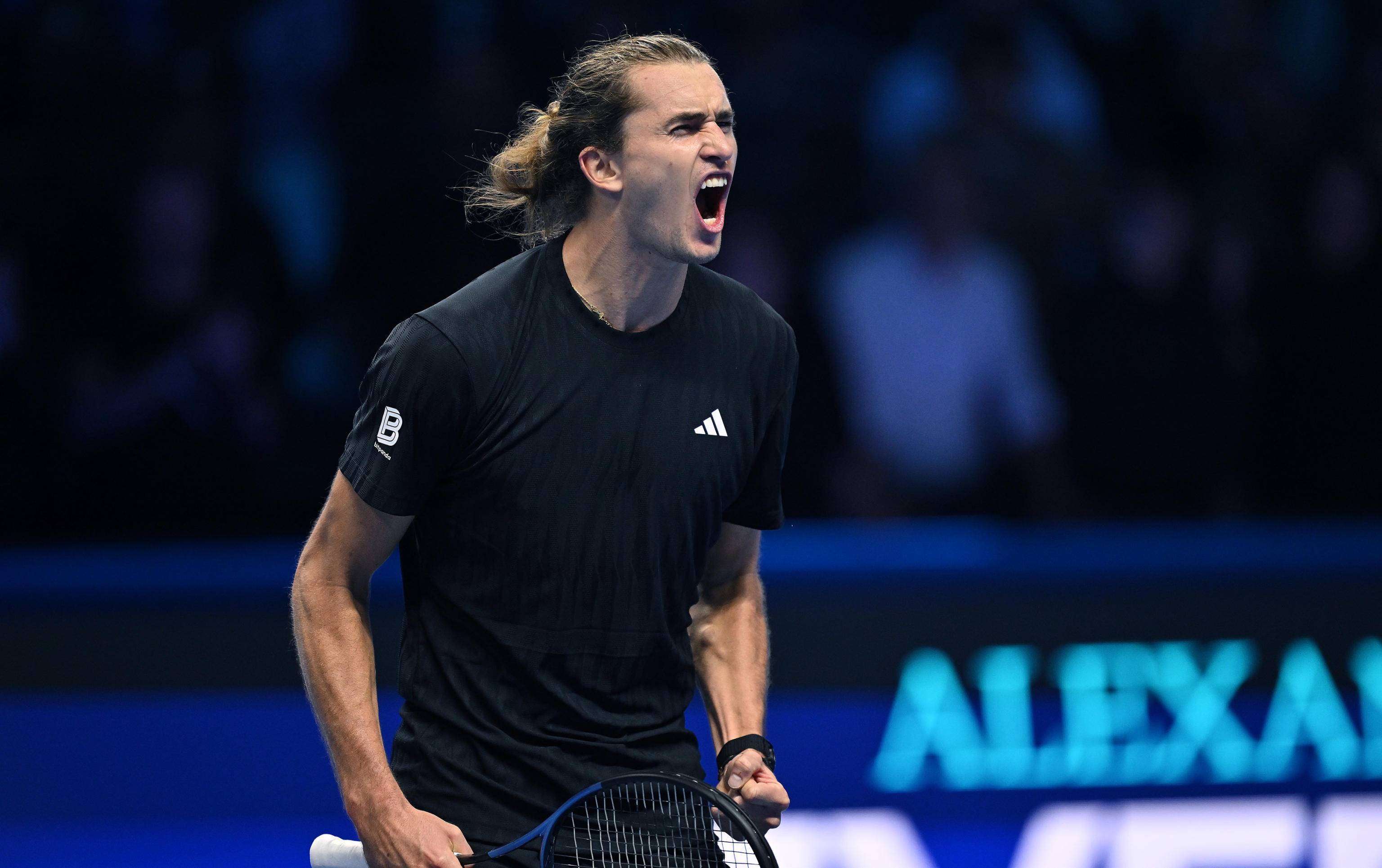 关于温网碾压ATP总决赛，兹维列夫统治全场的信息