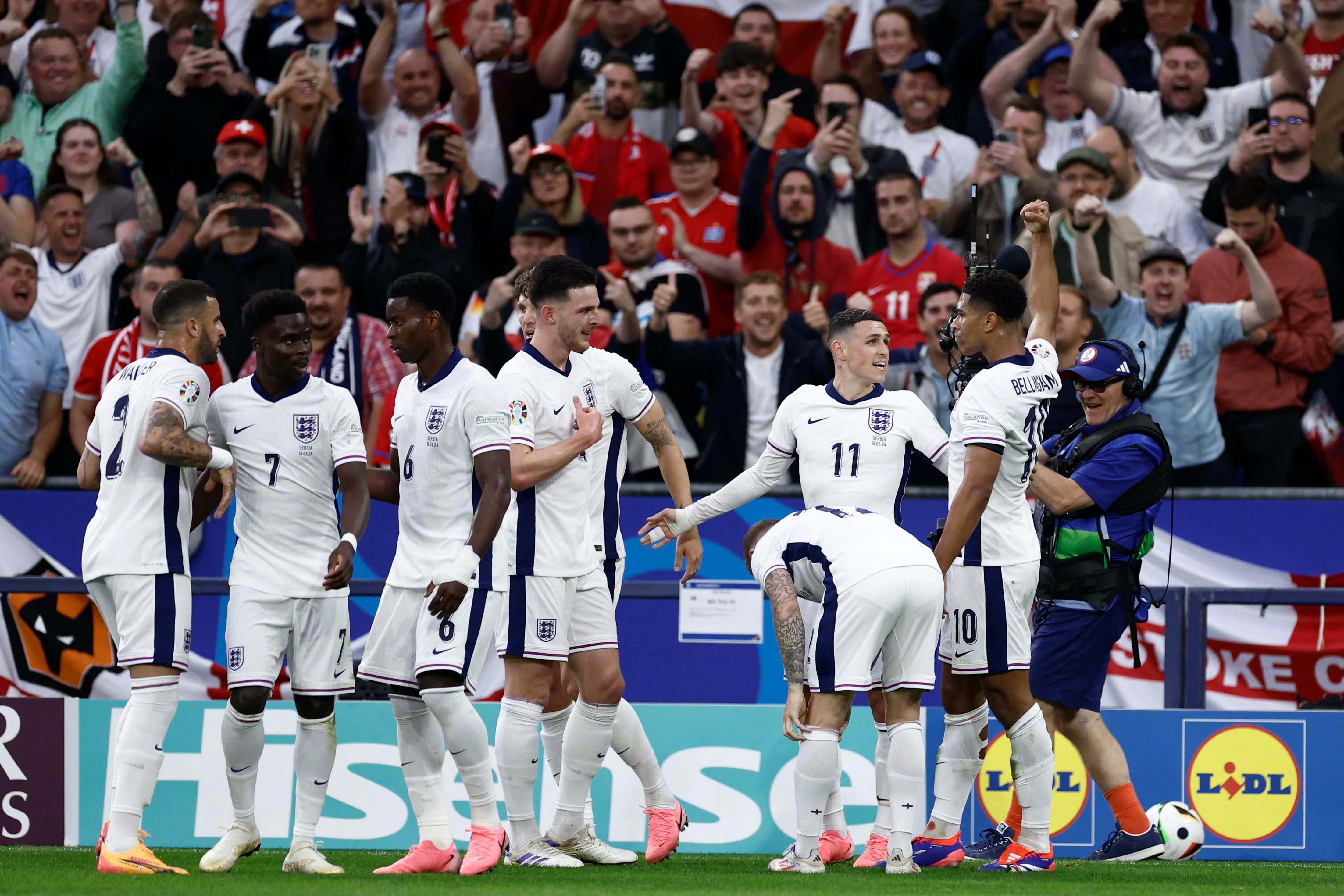 开云体育入口-塞维利亚横扫拜仁，贝林厄姆带队取胜