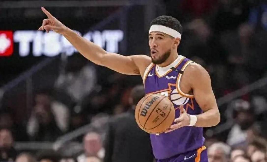 开云官网-辽宁队逆转北京队，布克高光表现